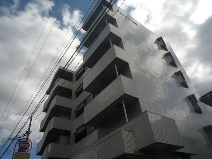 グレイスヒル高嶺の外観