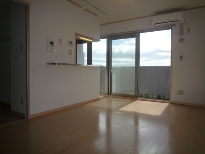 グレイスヒル高嶺の居間