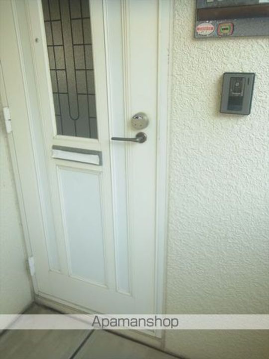 セジュールのざき A棟の玄関