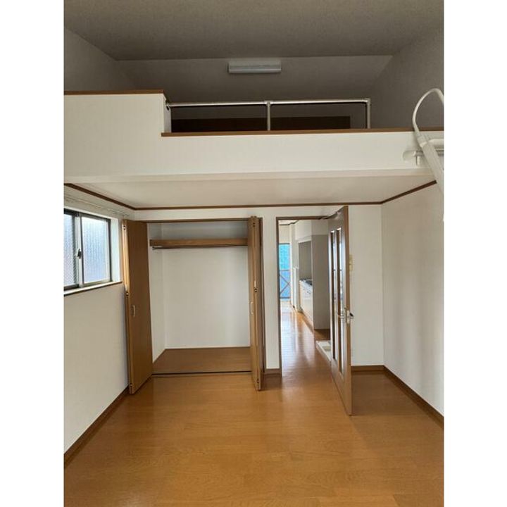 神奈川県横浜市泉区中田北1(アパート)の賃貸物件の玄関