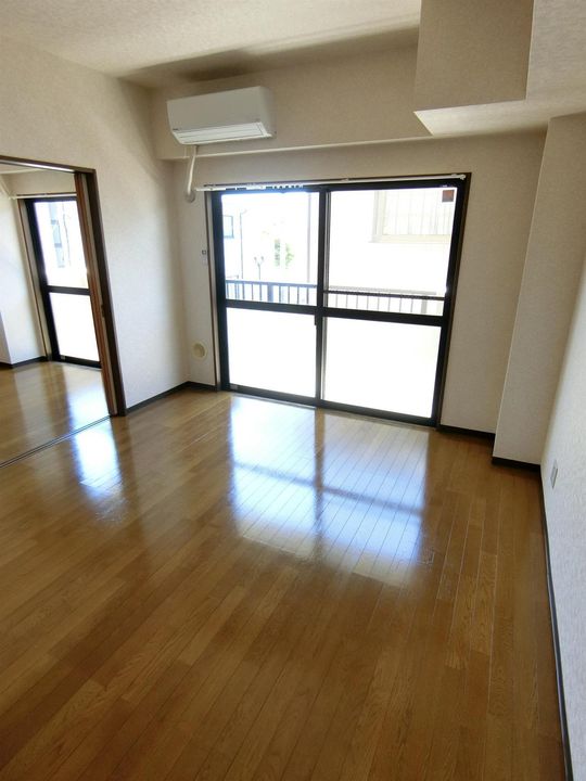 マンション扶双の居間