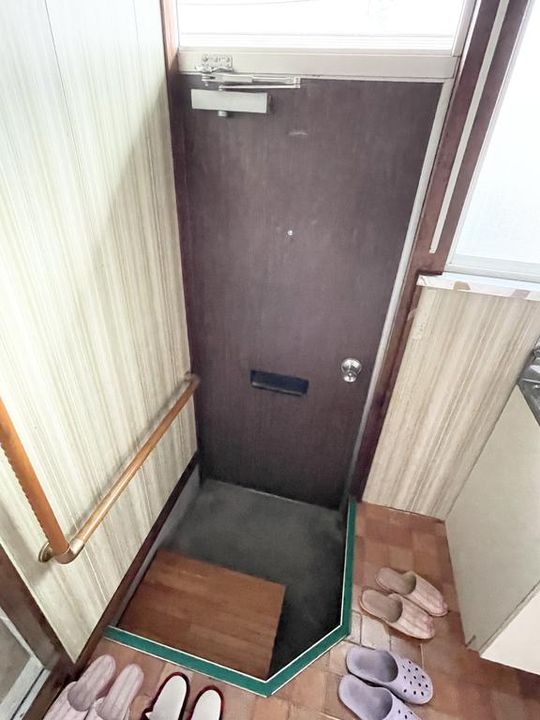 福島県郡山市長者3(アパート)の賃貸物件の玄関