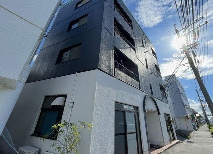 浜町コーポの外観