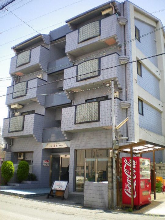 エンプレス武庫元町の外観