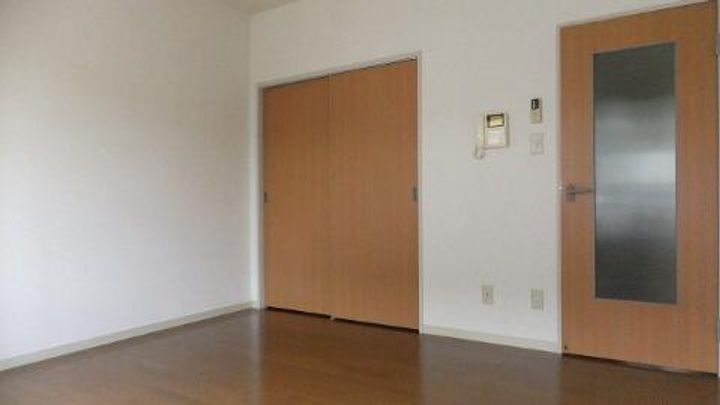 セ・グリシーヌIIの居間