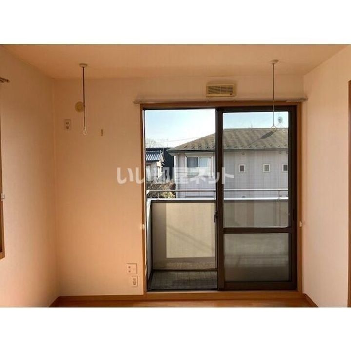 レジデンス・ノヴァBの居間