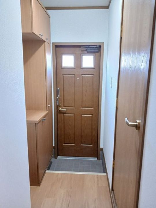 福島県福島市瀬上町字御蔵場(アパート)の賃貸物件の玄関