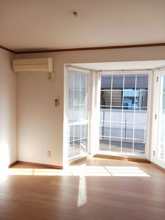 福島県福島市瀬上町字御蔵場(アパート)の賃貸物件の居間