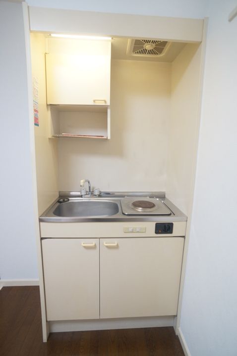 西田方1階のキッチン