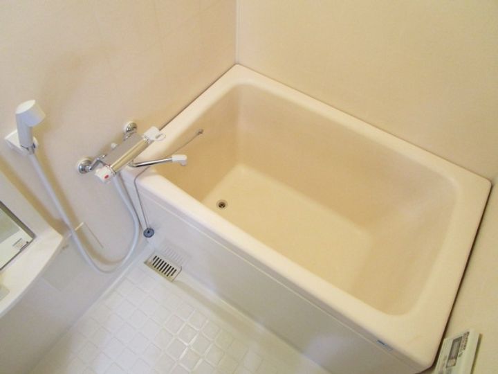 ヌーヴェルシャトーの風呂