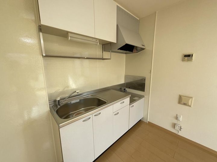 山形県山形市嶋南3(アパート)の賃貸物件のキッチン