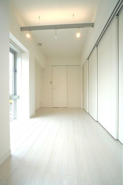 東京都新宿区新小川町(マンション)の賃貸物件の内装