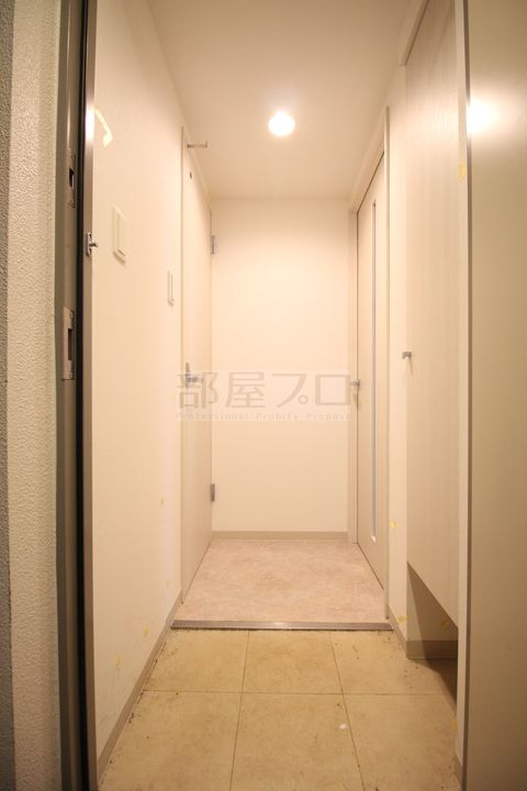 北海道札幌市中央区北六条西20(マンション)の賃貸物件の玄関