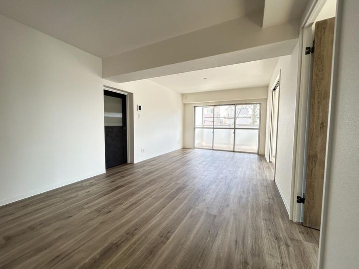 ラムール籠池の居間