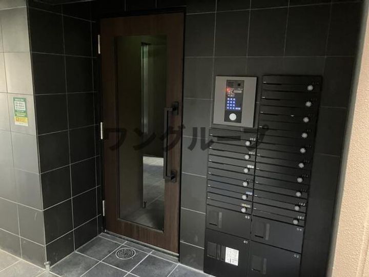 エストゥルースプラス田端の地図