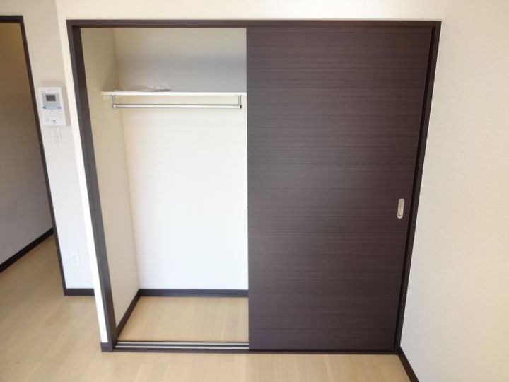 レオネクスト黒岡の内装