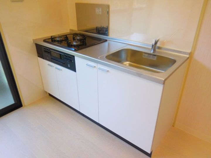 アゼリア氷室のキッチン