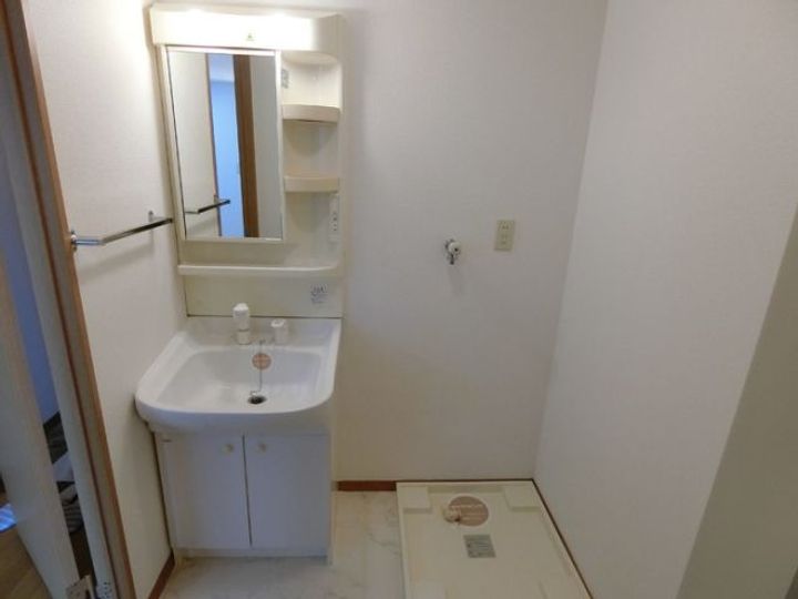 アベニューあいざわの内装