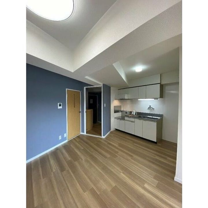 サンヒルズ松和花壇の居間