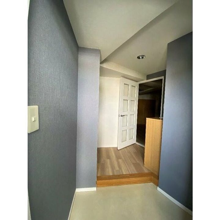 サンヒルズ松和花壇の玄関