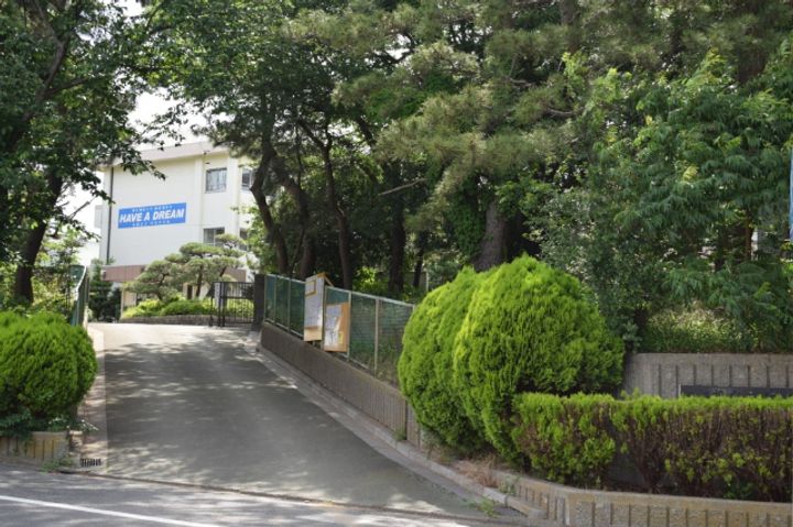 イーストヒルズ1の周辺
