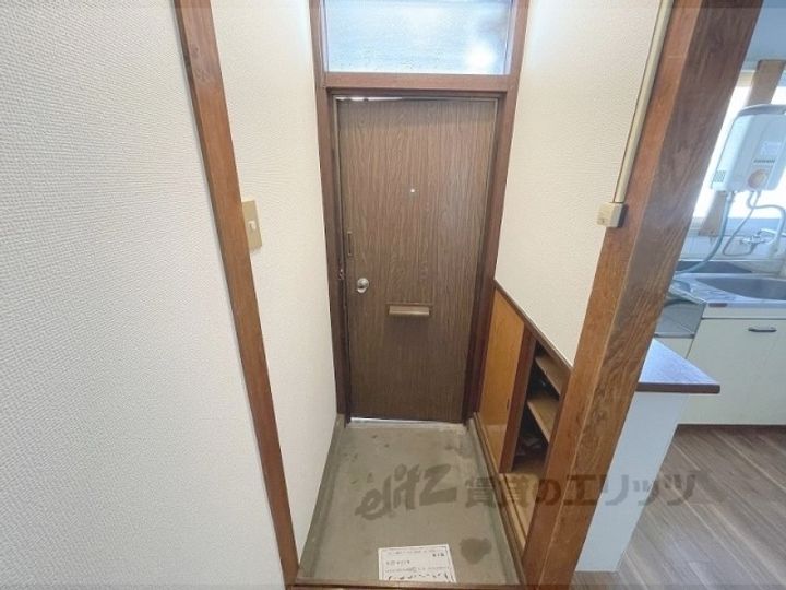 八戸ノ里文化2の玄関