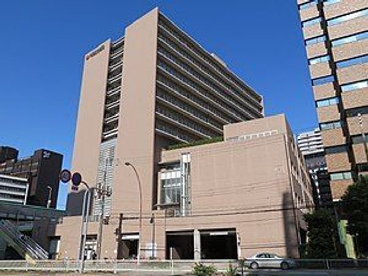 ドゥ セレニテの周辺