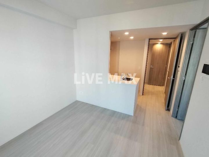 シーズンフラッツ上野稲荷町の居間