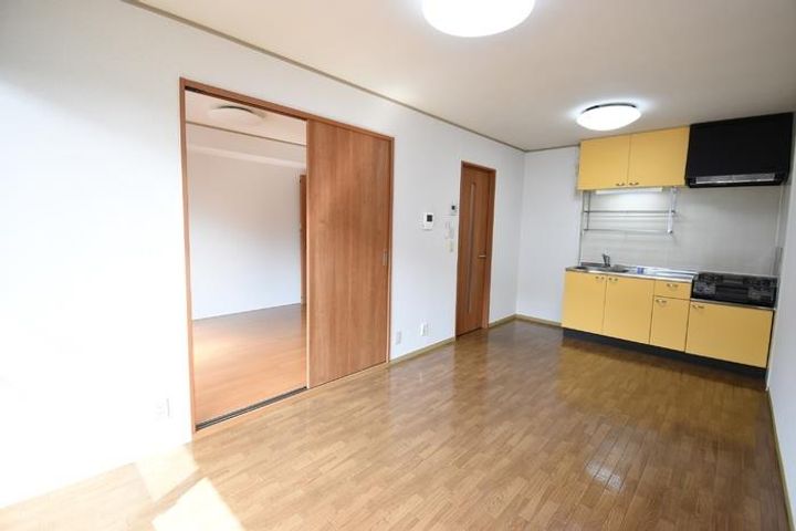 セジュール松縄Bの居間