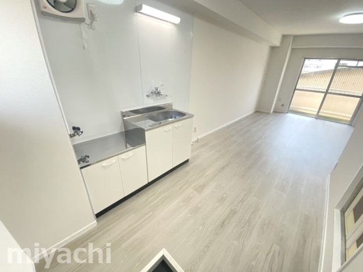 徳島県徳島市万代町5(マンション)の賃貸物件のキッチン