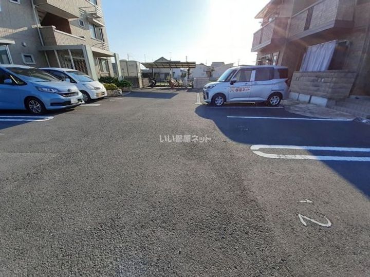 クレマンティーヌ B棟の地図