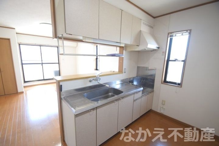 徳島県小松島市金磯町(アパート)の賃貸物件のキッチン