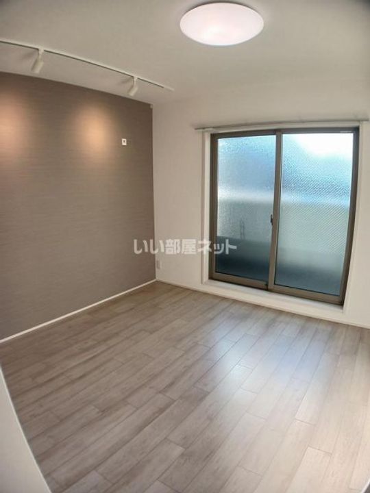 大阪府堺市西区上野芝町4(アパート)の賃貸物件の居間