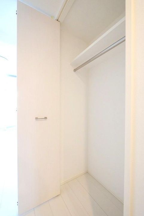 東京都新宿区北新宿4の賃貸マンションの内装