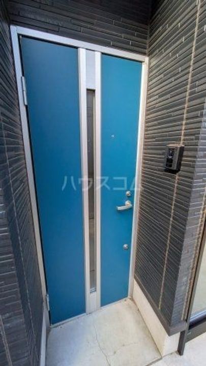 ファースト高根公団の玄関