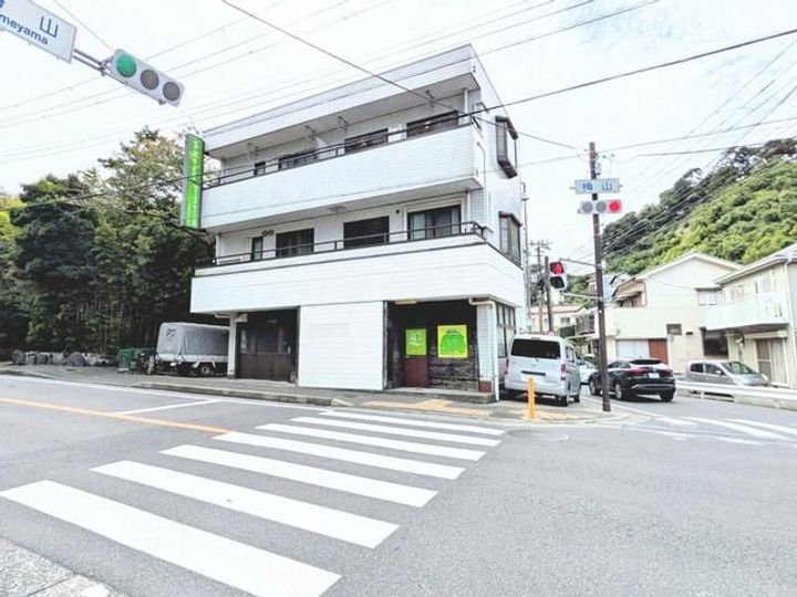 オーク二葉ビルの外観