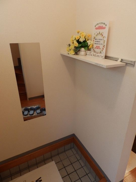 広島県広島市安芸区中野5(一戸建)の賃貸物件の玄関