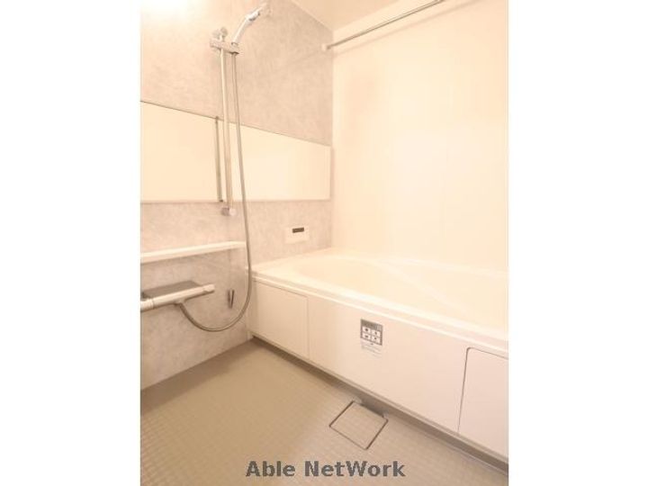 ミル・ルミエールIIの風呂