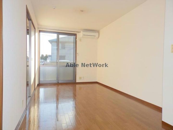 茨城県古河市上辺見(アパート)の賃貸物件の居間