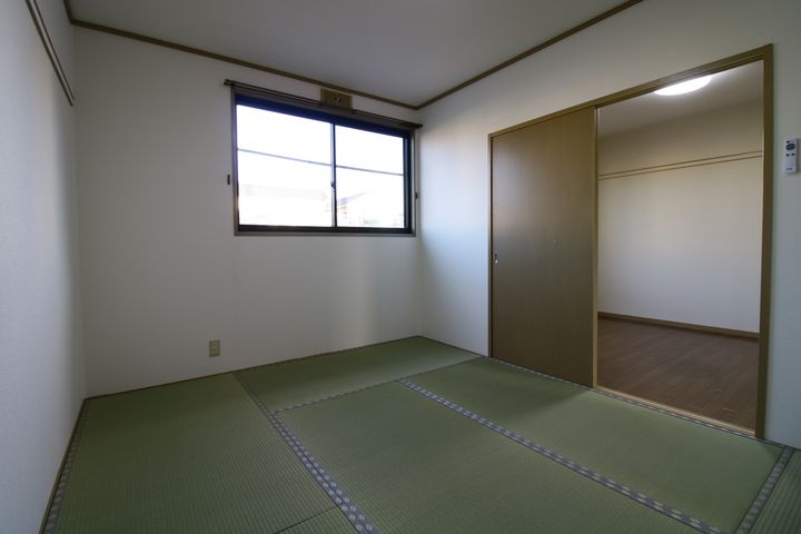 コスモビレッジBの居間