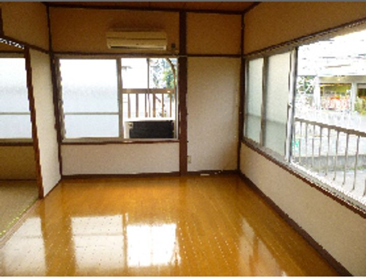 大上荘の居間