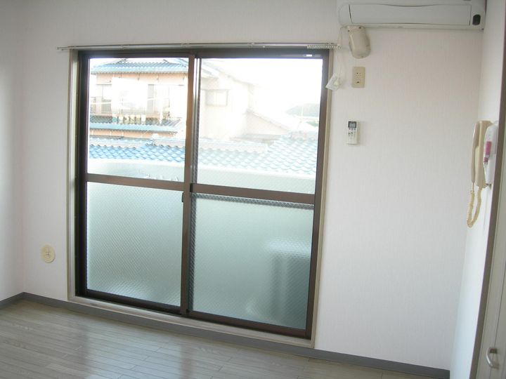 ガーデンパークフジの居間