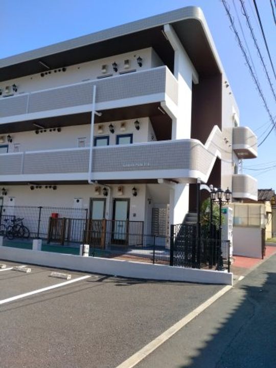 ガーデンパークフジの外観