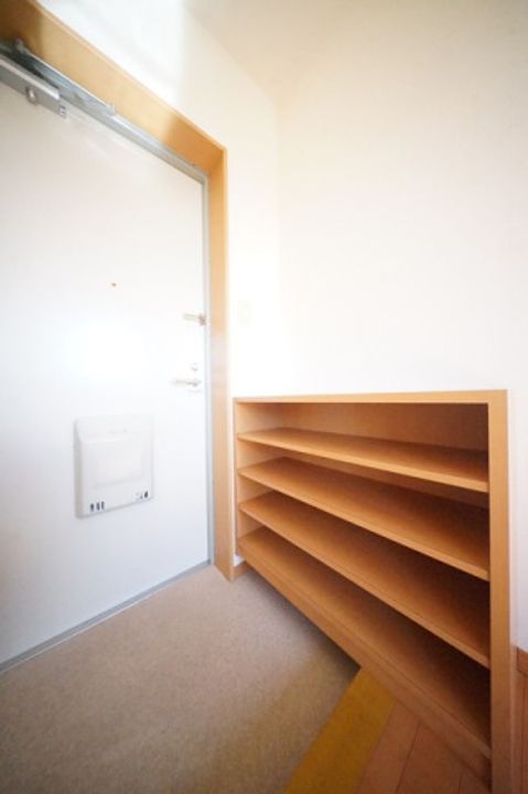 山口県下関市後田町3(アパート)の賃貸物件の玄関