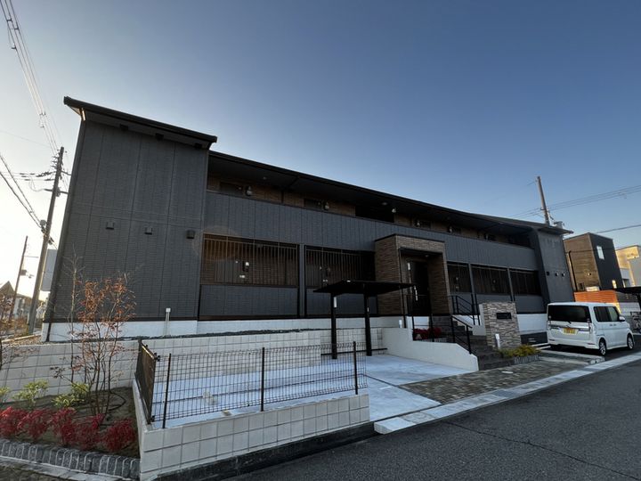 グランドレイク東条の外観