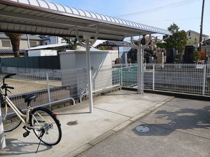 ジュネス1番館の地図