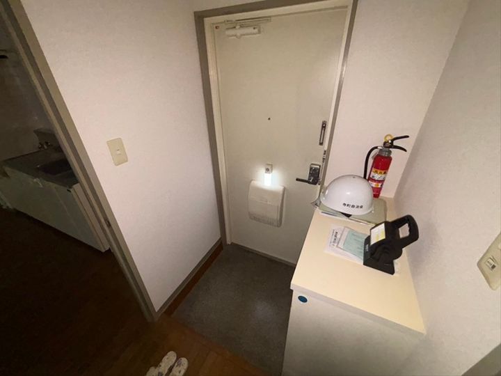 神奈川県小田原市中町1(マンション)の賃貸物件の玄関