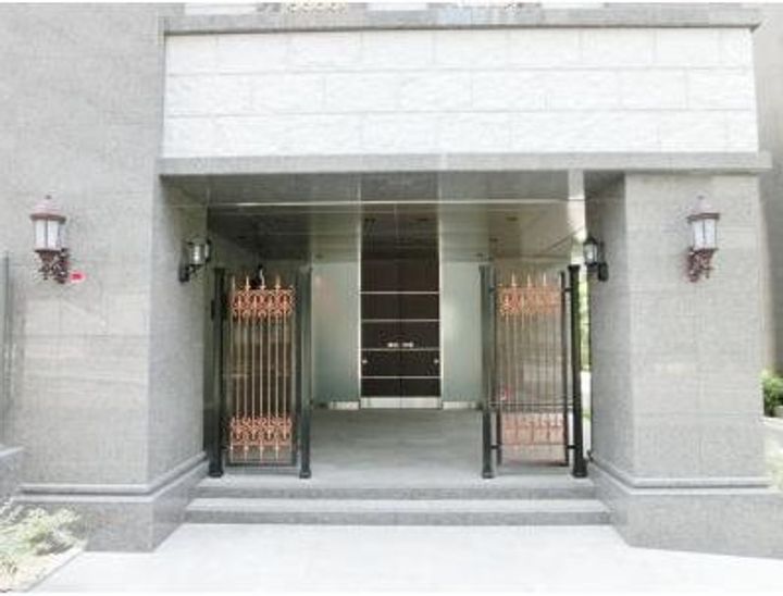 グランパレス東京八重洲アベニューの地図