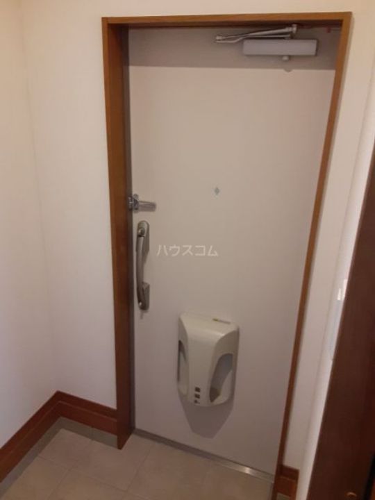 クレール東大宮の玄関