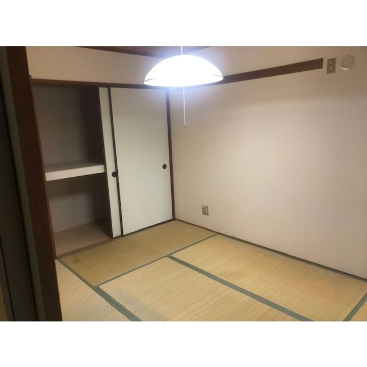 クライムハウスの居間